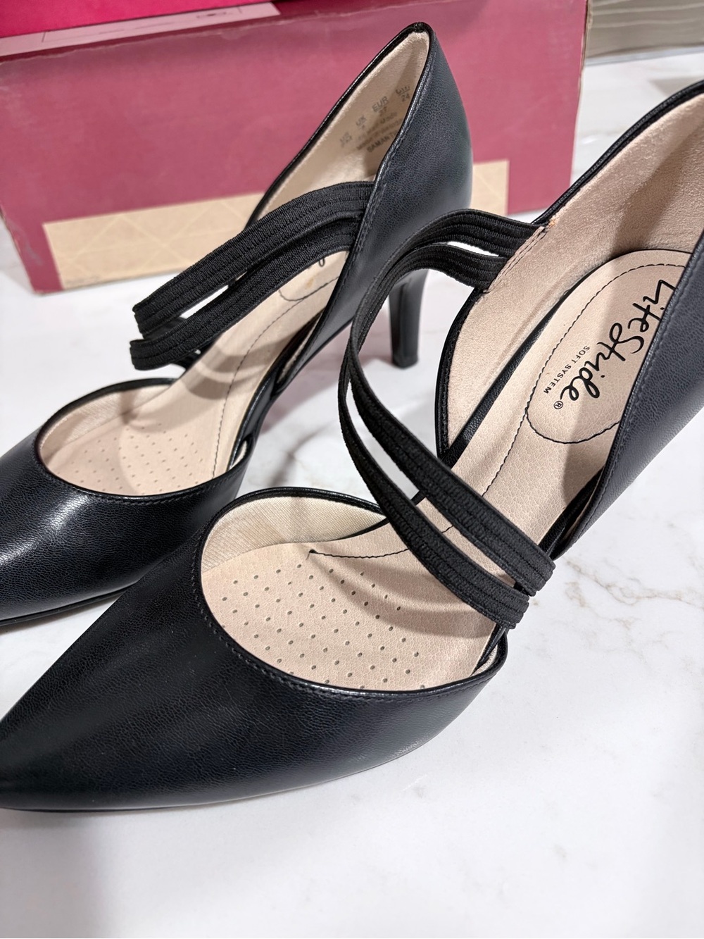 Life Stride Black Pointed Toe Strappy Pump